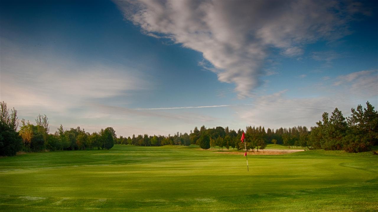 WALTHAM WINDMILL GOLF CLUB